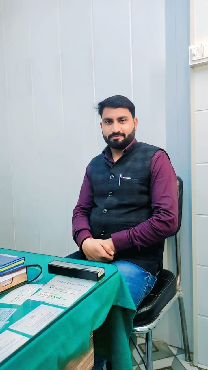Shiv Mangal Saxena, General Manager of Prazal Hospital and Heart Center